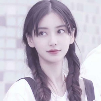 苏辙.  我说你是人间四月天，笑响点亮了四面风