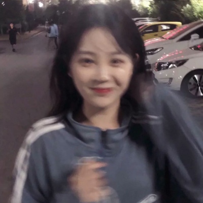 独二/精致 爱笑 女生头像