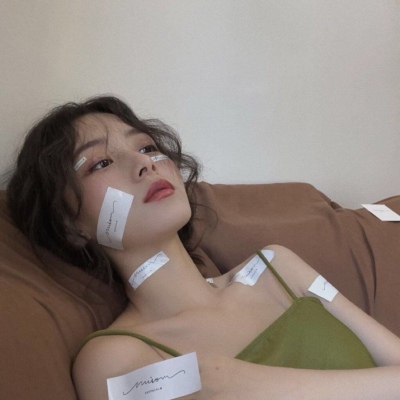 独二/精致 爱笑 女生头像