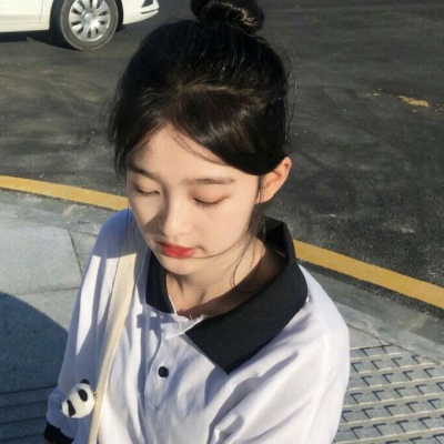 精致女孩的头像呀！！！/丝丝