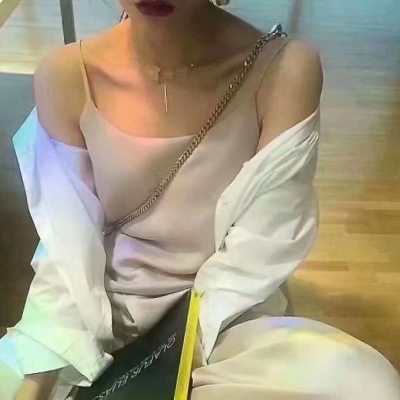 曼曼/部位女头/你眼里的星河浩荡 胜过我所见的山川河流.