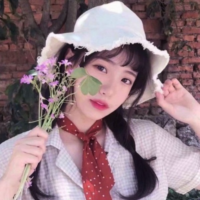 念七 帽子控女生头像