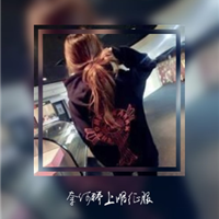 女生背影带字双影头像