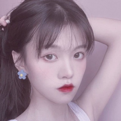 白灏宇:女生头像/可爱/意境/还有星月可以寄望 还有宇宙浪漫不止