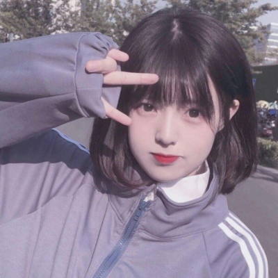 白灏宇:女生头像/可爱/意境/还有星月可以寄望 还有宇宙浪漫不止