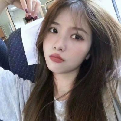 女生头像有一天没那么年轻了爱着的依然是你