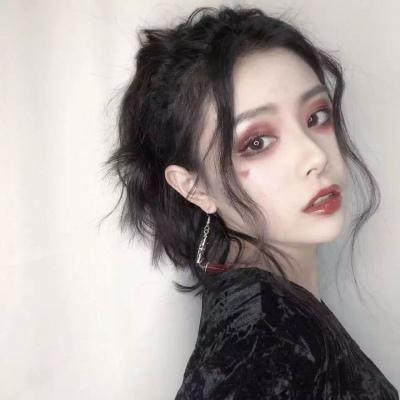 女生头像有一天没那么年轻了爱着的依然是你