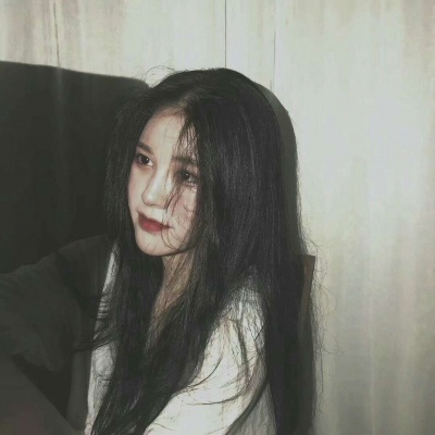 时尚女生头像  ?只要我有足够的安全感就会很温柔很善良的