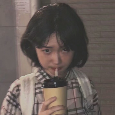 时尚女生头像  ?只要我有足够的安全感就会很温柔很善良的