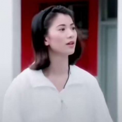 自截/       港风_   我爱祖国。