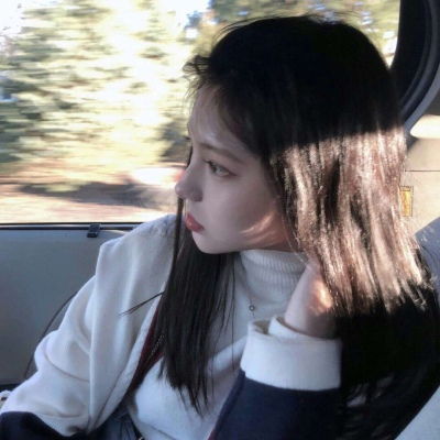 念七 侧颜杀女生精致头像