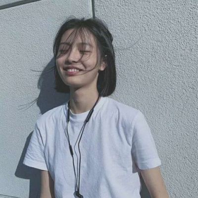 简约清新女生头像  你是幸运的