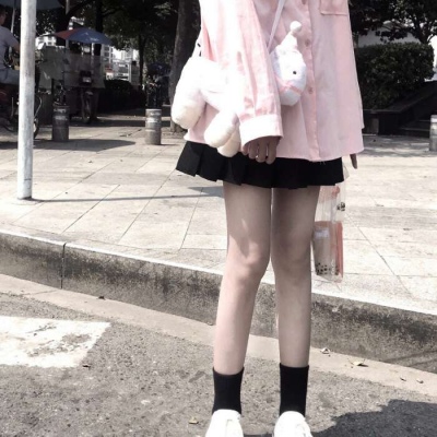 皆甜:可爱干净部位女头/看过银河，独爱你这一粒星子。