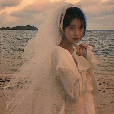 溺毙:海边清新风简单气质女头.山野万里 你是我藏在微风里的欢喜