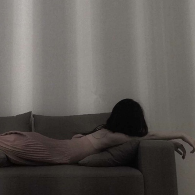 冷色系女头/快乐是个奢侈品
