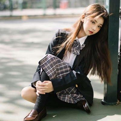 苏瓷:青春女头（少女 原宿 校园 清纯 可爱 身段）
