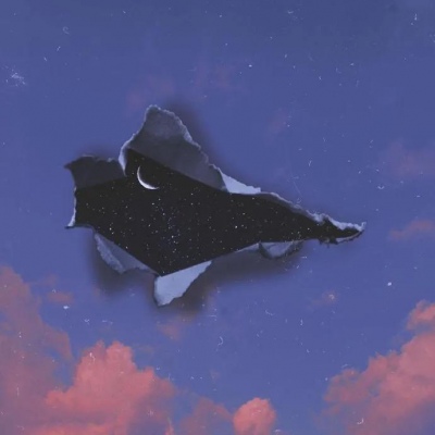 /唯美/白天各有各的光鲜，晚上各有各的孤独。