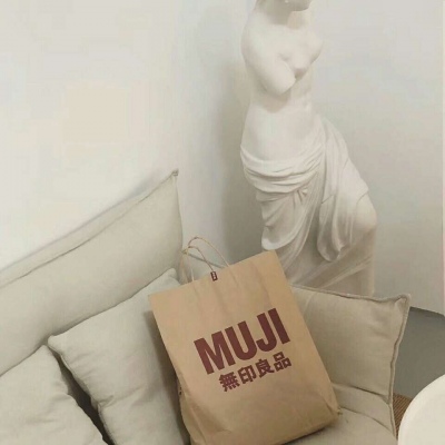 沈倦/简约背景图