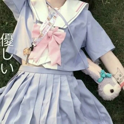 ins·唯美·温柔背景图：一起吹过晚风的人，大概会记得久一些