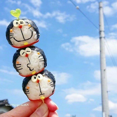 可爱饭团头像   徒手摘星 爱而不得 沈俞讪