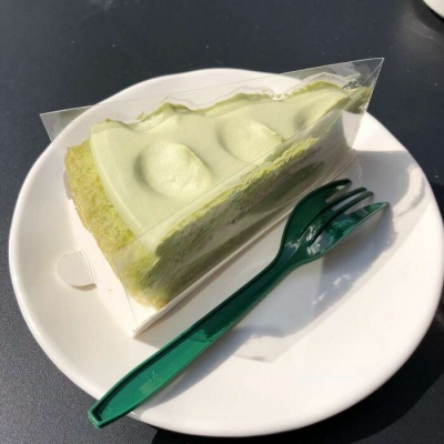 甜饮品抹茶绿背景图