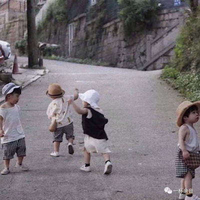 限量版·微丧·背景图：我用了一倍的奢望换回了两倍的失望