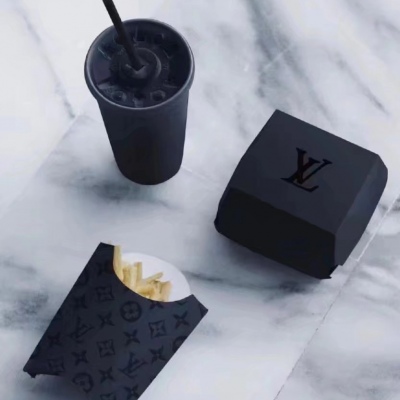 小清新静物唯美背景图   别慌 月亮也正在大海某处迷茫