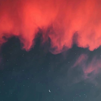 星空  一想到你和我还在同一片天空下我就有了前进的动力
