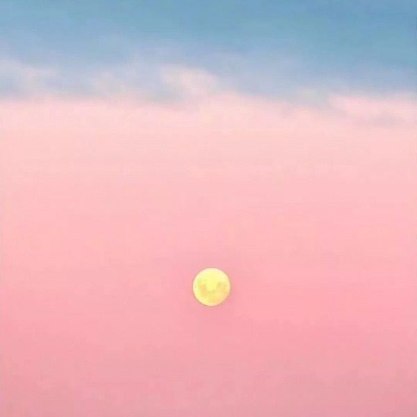 唯美梦幻意境天空  图源网络