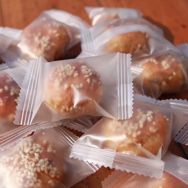 江喻绾        水果/零食/风景/我还是好喜欢你，比一开始更多。?