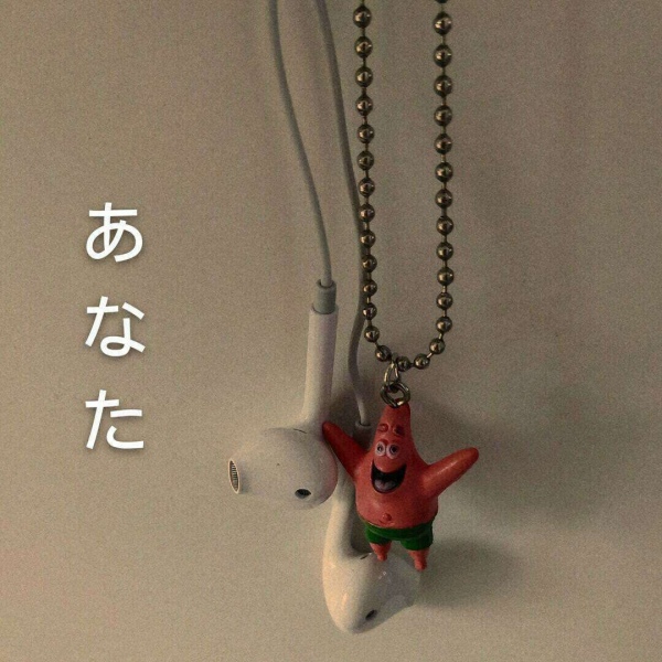 江喻绾        水果/零食/风景/我还是好喜欢你，比一开始更多。?