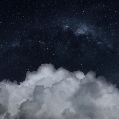 江喻绾       星辰大海/背景/和有对象的男孩子保持距离就是教养。?