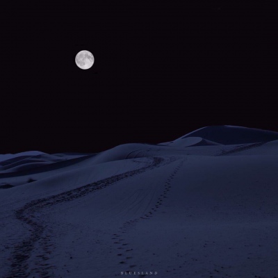 江喻绾       星辰大海/背景/和有对象的男孩子保持距离就是教养。?