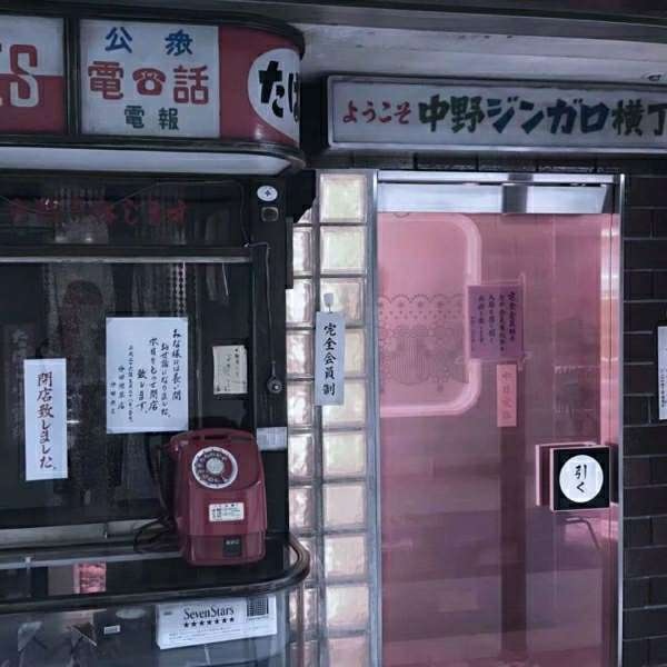 背景//把你归还给人海是清醒也是知趣。