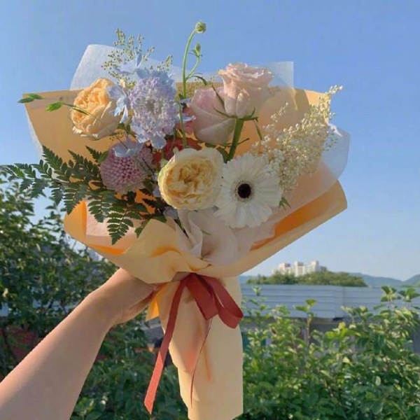 阿兴：唯美花束 静物头像