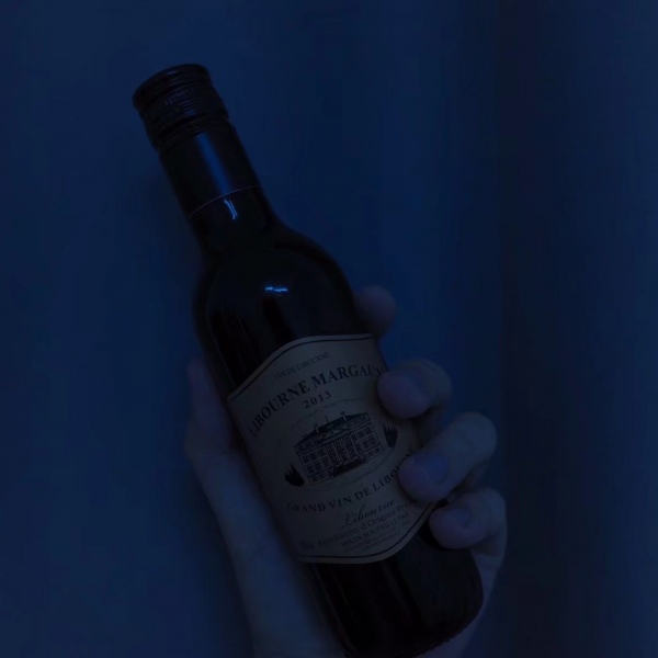 姜辞:意境蓝色系灵魂迷失在你漫长的航海线上 | Mirrorsleep