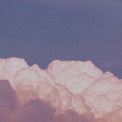 林弦：唯美ins天空背景图