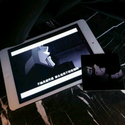 林知晚  ins唯美手写带电脑背景图