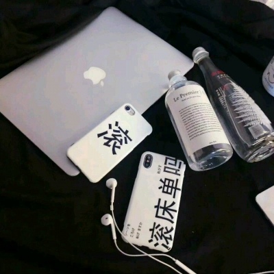 林知晚  ins唯美手写带电脑背景图