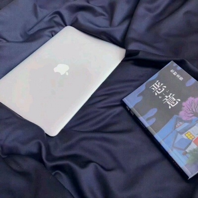 林知晚  ins唯美手写带电脑背景图