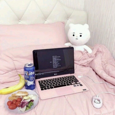 林知晚  ins唯美手写带电脑背景图