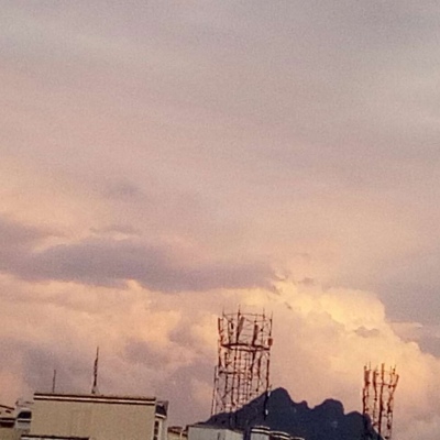 天空云不加滤镜这个夏天很喜欢