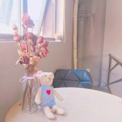 允言/小清新治愈系头像     见过万家灯火 没见过有一盏属于我