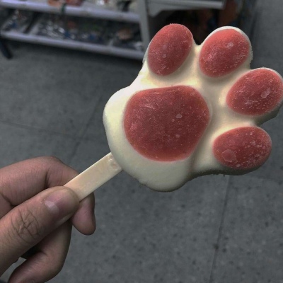 允言/小清新治愈系头像     见过万家灯火 没见过有一盏属于我