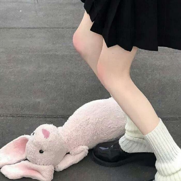 安奈 ins治愈系背景图 我们就是梦幻所用的材料 一场睡梦环抱了短促的人生