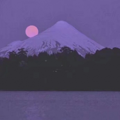 紫色系头像    山野万里 你是我藏在微风里的欢喜
