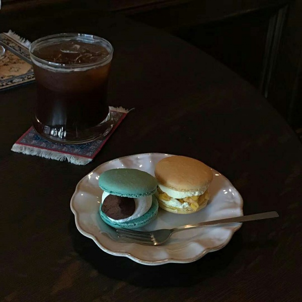白灏宇:风景静物头像/甜点/饮料/人间城里皆是众生，难逃世俗