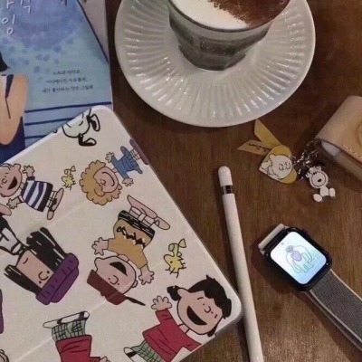 顾小念：唯美简单背景图  愿喜