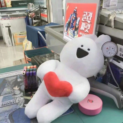 顾小念：唯美简单背景图  愿喜