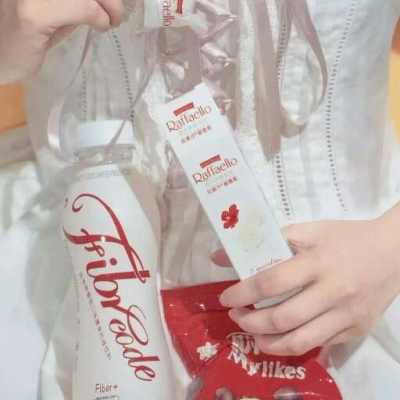颜色.得成比目何辞死，愿作鸳鸯不羡仙?